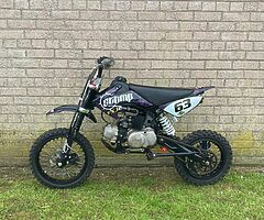 Stomp 110 pitbike FXJ