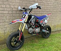 10Ten 140cc pitbike supermoto spec