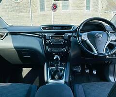 2017 NISSAN QASHQAI 1.5 DIESEL - Image 7/10