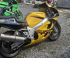 Gsxr600 - Image 5/5