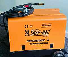 Brand new gas/gasless 225 amp mig welders free delivery. - Image 6/10