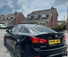 Lexus IS250 2.5v6 - Image 4/10