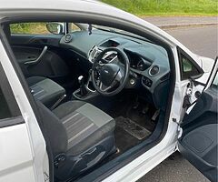 2010 Ford Fiesta - Image 4/5