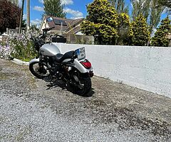 125cc cruiser motorbike 2020 only 960km