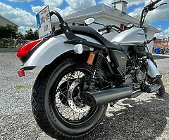 125cc cruiser motorbike 2020 only 960km - Image 7/10