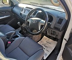 2013 Toyota Hilux - Image 9/10