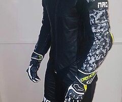 Custom leathers motorcycle racing - Image 5/10