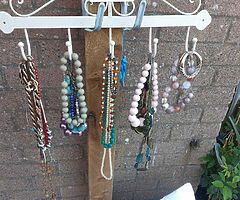 Pictures/clothing/furniture