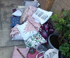 Pictures/clothing/furniture - Image 6/9