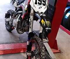 140cc Dirtbike