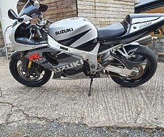 ☀️Suzuki GSXR 750 K3☀️