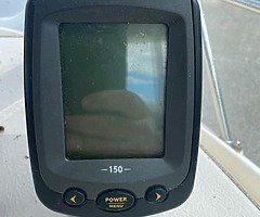 2010 pilot house boat 4.85 - Image 7/8