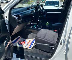 2017 Toyota hilux for sake - Image 4/10