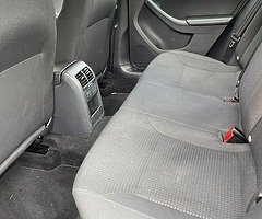 2017 jetta - Image 6/10