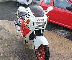 1988 Honda CBR - Image 5/5