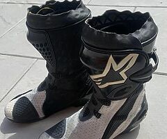 Motorbike leathers boots helmets gloves