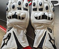 Motorbike leathers boots helmets gloves - Image 4/10