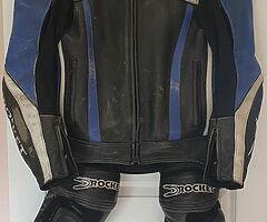 Motorbike leathers boots helmets gloves - Image 6/10