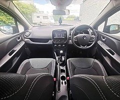 2018 Renault Clio 1.2 petrol/High spec/SatNav - Image 5/10