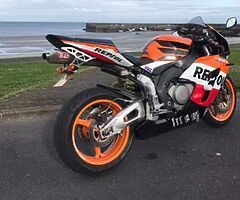 2005 Honda CBR - Image 4/4