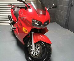 2001 Honda VFR