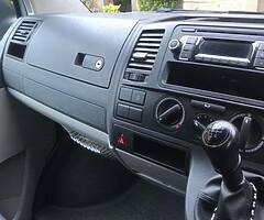 2015 Volkswagen Transporter - Image 6/8