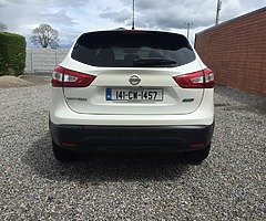 Nissan Qashqai - Image 5/10