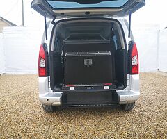 2015 Peugeot Partner Tepee - Image 9/10