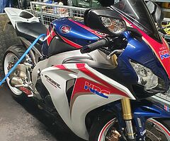2011 Honda Cbr - Image 3/4