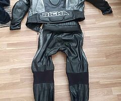 Motorcycle leathers - Image 4/4