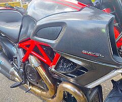 DUCATI DIAVEL CARBON 2011 - Image 4/9