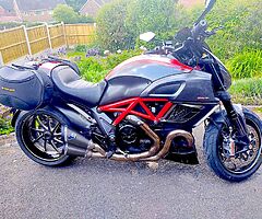 DUCATI DIAVEL CARBON 2011 - Image 6/9