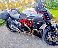 DUCATI DIAVEL CARBON 2011 - Image 9/9