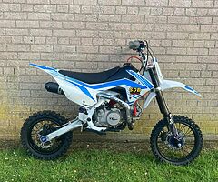 Pitbike 140cc 2018 low hours from new