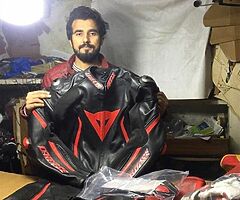 Customized suit included boots gloves complete set with original quality in best price of 400£ - Image 9/10