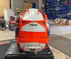 Fox V2 helmet - Image 3/3