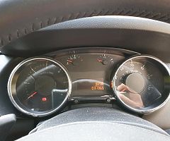 2013(131)Peugeot 3008 - Image 4/10