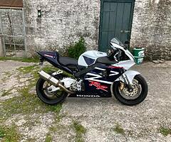 Honda CBR Fireblade - Image 10/10