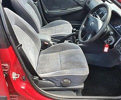 Toyota - Image 3/8