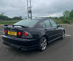 2003 Lexus IS 200 - Image 3/7