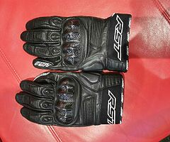 Motorcycle gear - Image 5/10