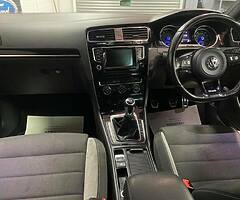 2015 Volkswagen Golf - Image 4/5