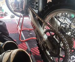 2015 Honda CRF - Image 6/9