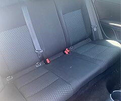 2010 Volkswagen Golf - Image 5/7