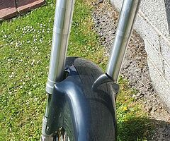 1996 to 2003SUZUKI GSXR 750/TL1000R
FRONT END SUSPENSION.