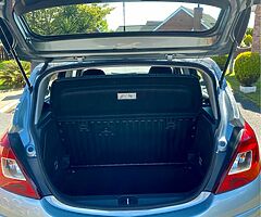 2011 Vauxhall Corsa - Image 9/10