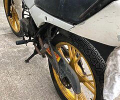 1986 Yamaha RD135 - Image 10/10