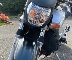 2006 Suzuki GSR600 - Image 6/9