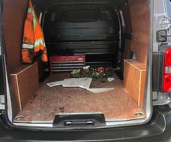 Vivaro van - Image 5/8
