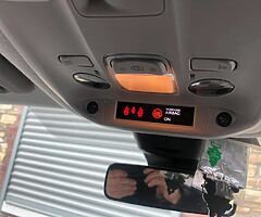 Vivaro van - Image 6/8